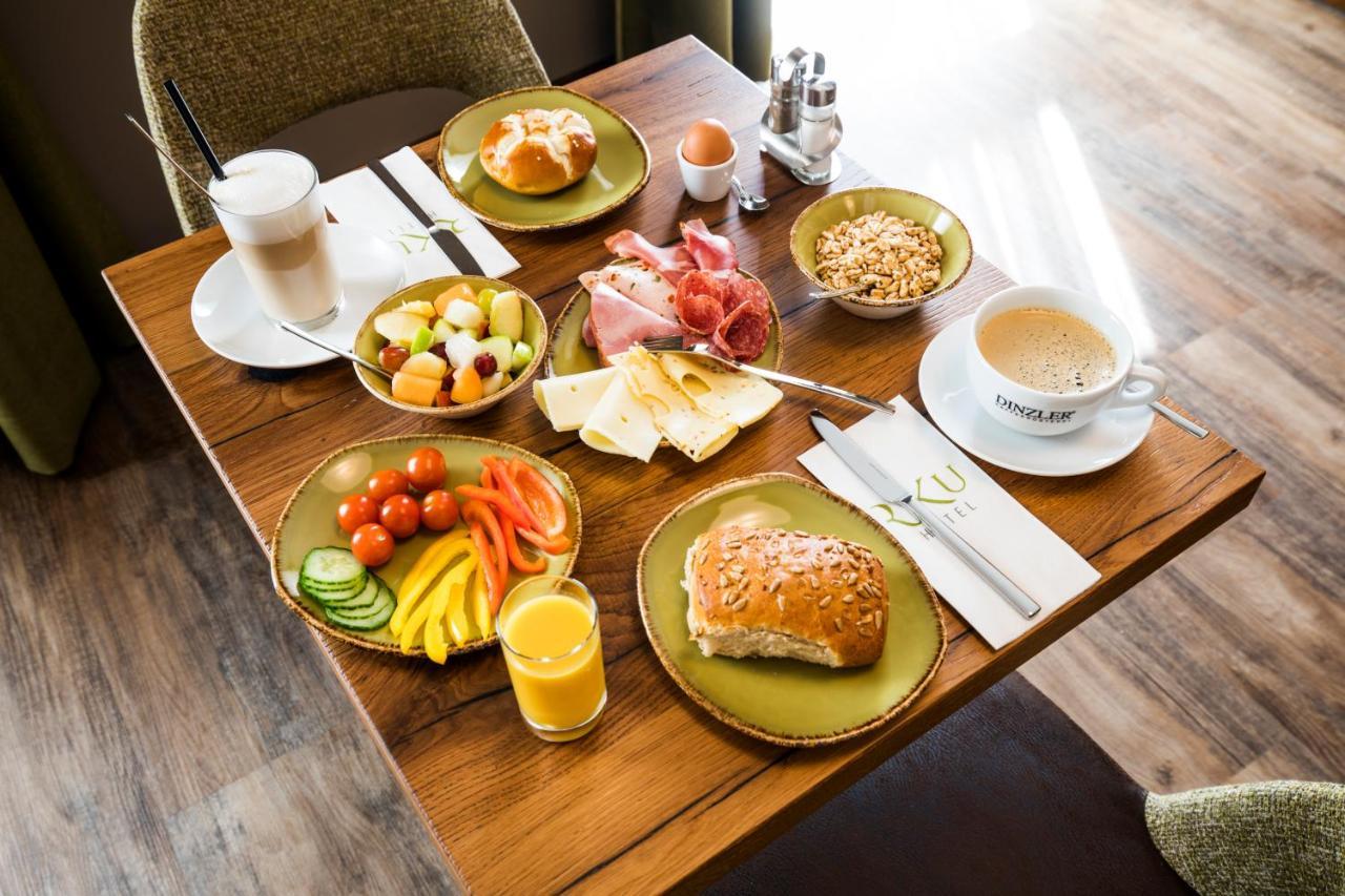 Riku Hotel Пфулендорф Екстериор снимка